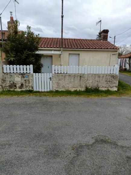 Maison Dans Hameau 6 Km De La Mer Pornic Exterior photo